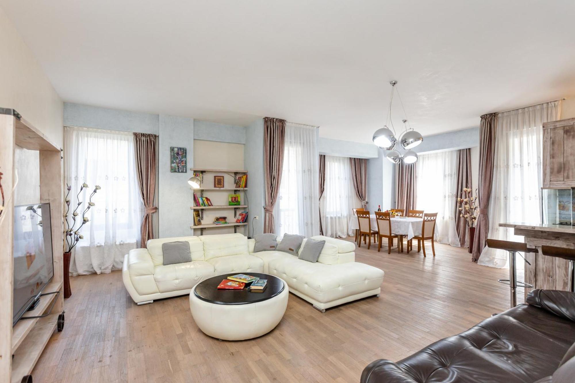 Serviced Apartment On Rustaveli Avenue 9 Tbilisi Exterior foto